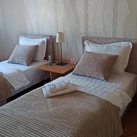 Apartment Community Park Nis