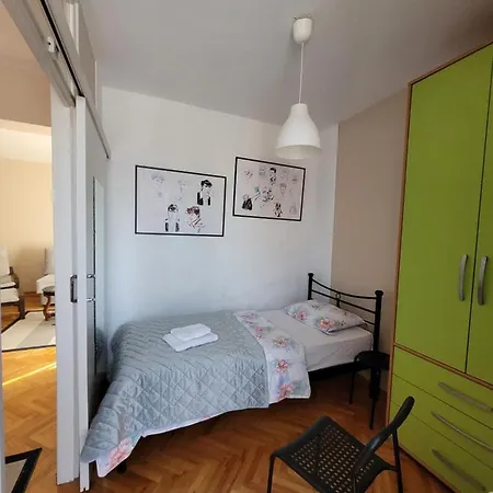 Apartment Community Park Nis